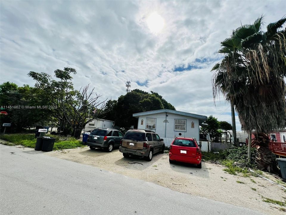 Recently Sold: $370,000 (2 beds, 2 baths, 1344 Square Feet)