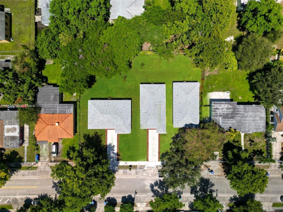 Vendido Recientemente: $680,000 (4 camas, 2 baños, 0 Pies cuadrados)