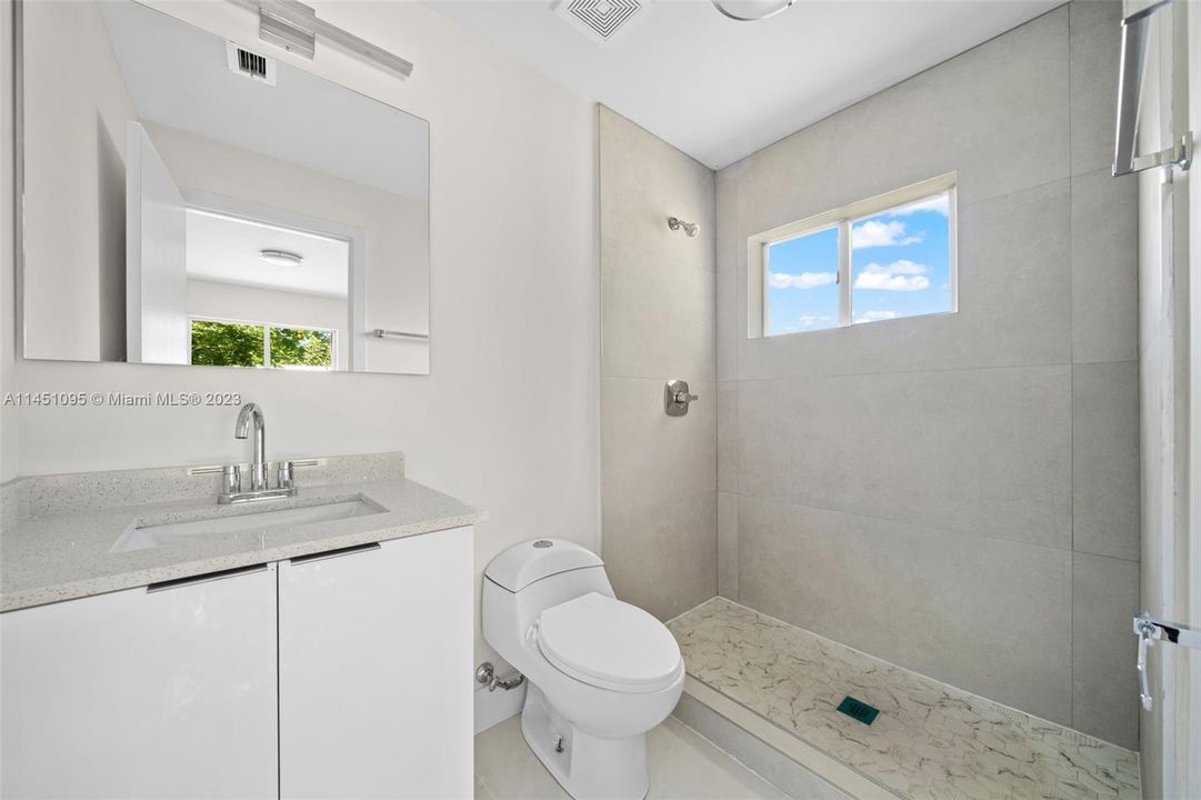 Vendido Recientemente: $699,000 (4 camas, 2 baños, 0 Pies cuadrados)