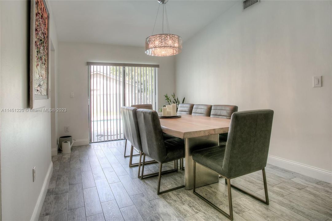 Recently Rented: $4,000 (4 beds, 2 baths, 1579 Square Feet)