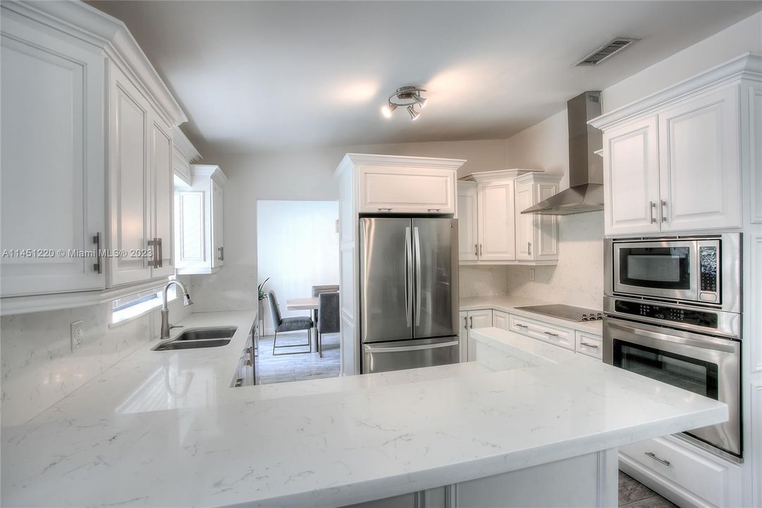 Recently Rented: $4,000 (4 beds, 2 baths, 1579 Square Feet)