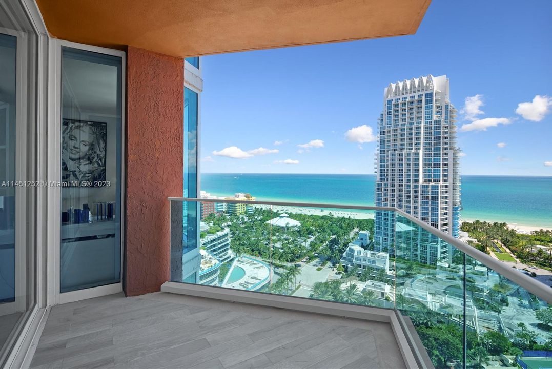 Recently Sold: $3,100,000 (3 beds, 2 baths, 2040 Square Feet)