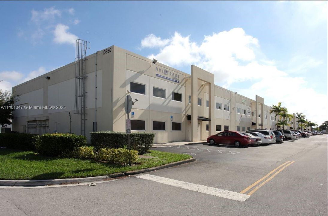 Recently Sold: $1,425,000 (0 beds, 0 baths, 0 Square Feet)