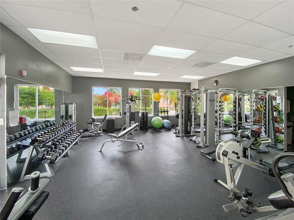 Vendido Recientemente: $1,199,000 (3 camas, 2 baños, 1340 Pies cuadrados)