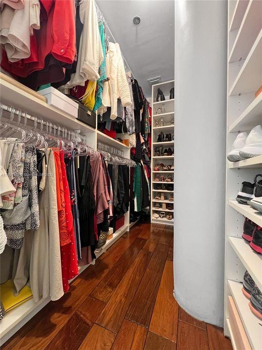 Vendido Recientemente: $1,199,000 (3 camas, 2 baños, 1340 Pies cuadrados)