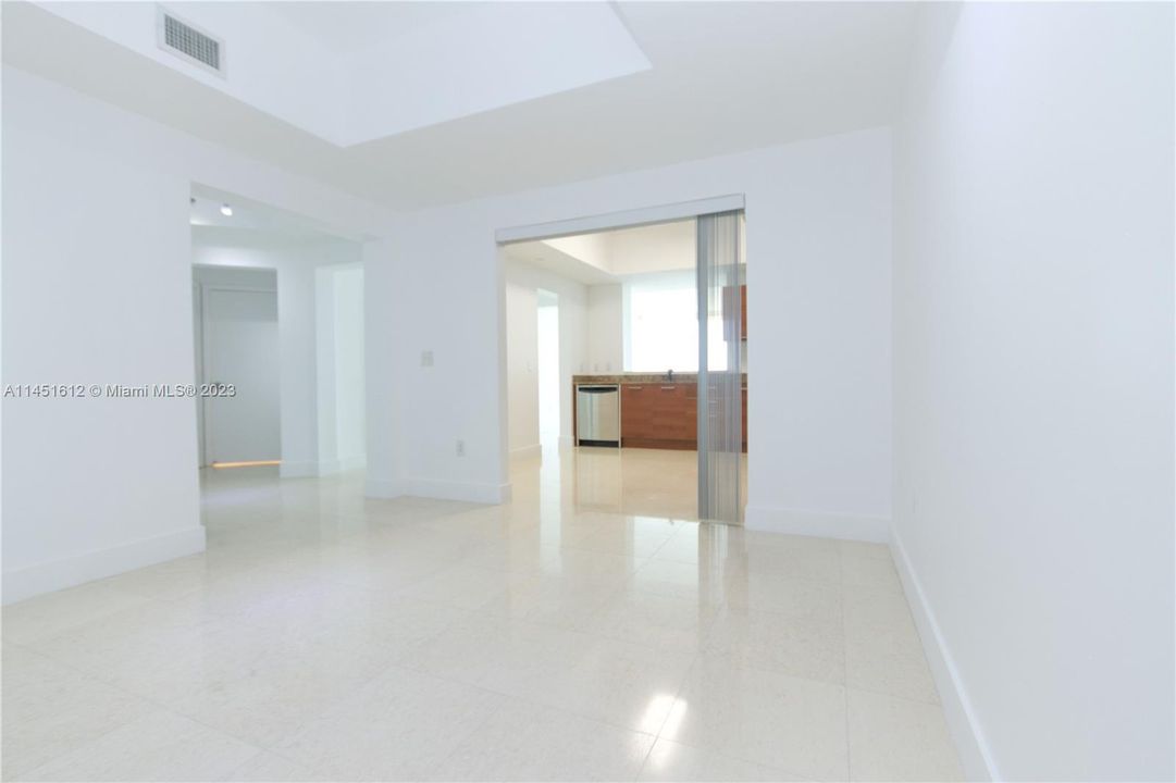 Recently Rented: $4,750 (2 beds, 2 baths, 1846 Square Feet)