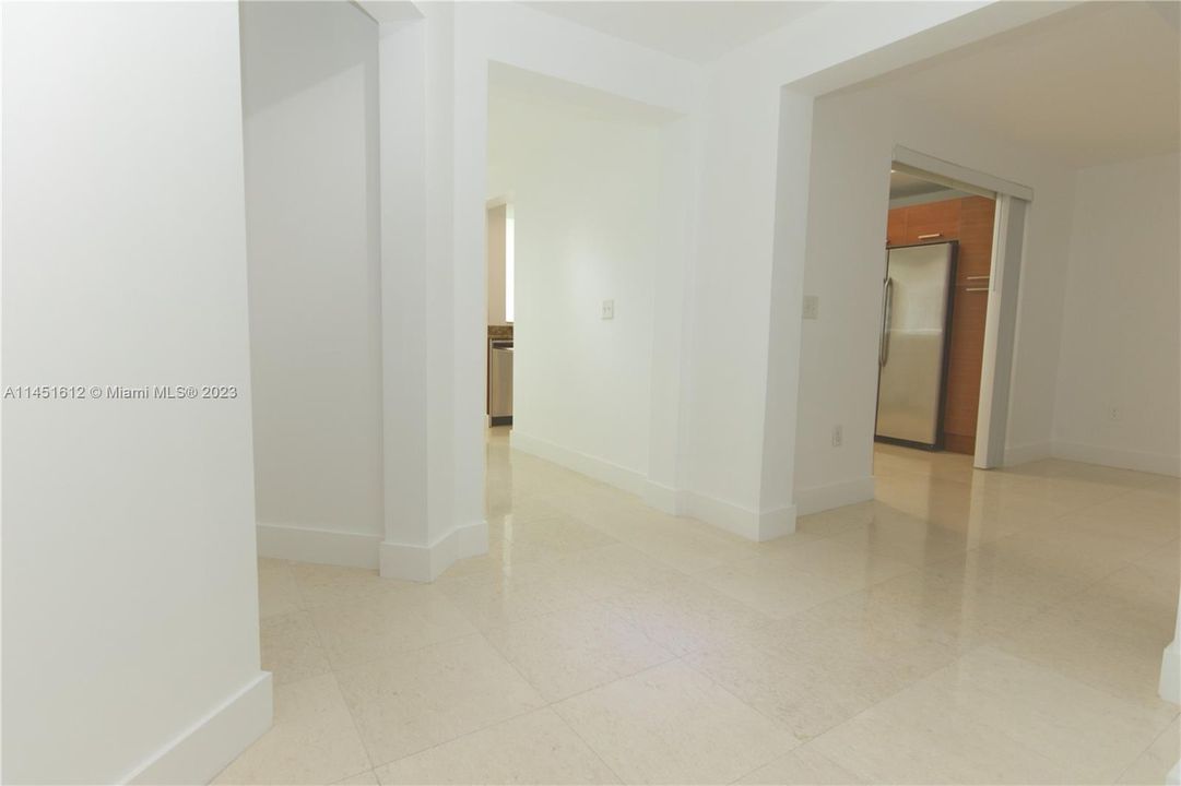 Recently Rented: $4,750 (2 beds, 2 baths, 1846 Square Feet)