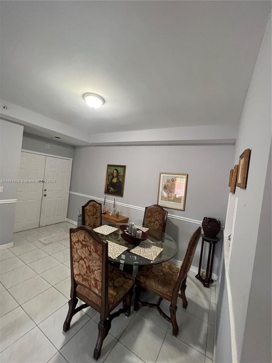 Recently Sold: $624,000 (3 beds, 2 baths, 1160 Square Feet)