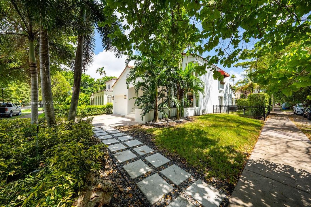 Beautiful Quiet Tree-lined Street, Corner Lot