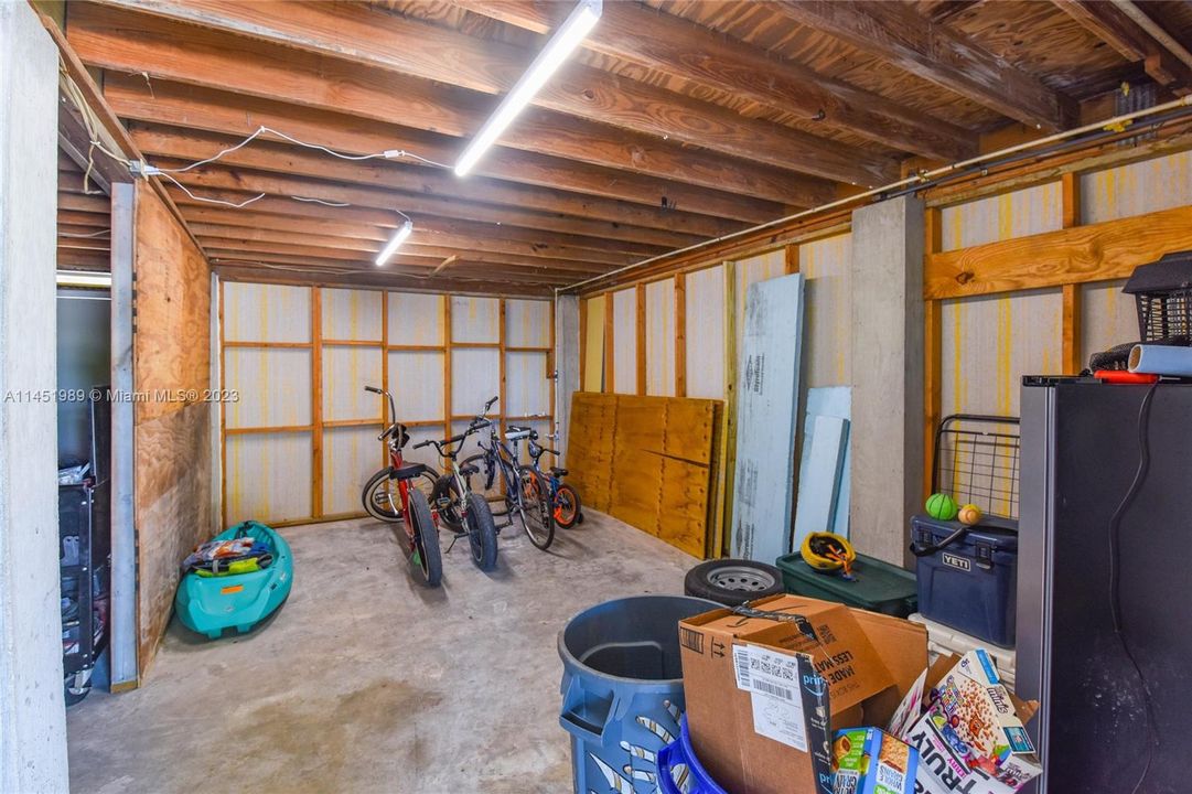 504 square feet of storage