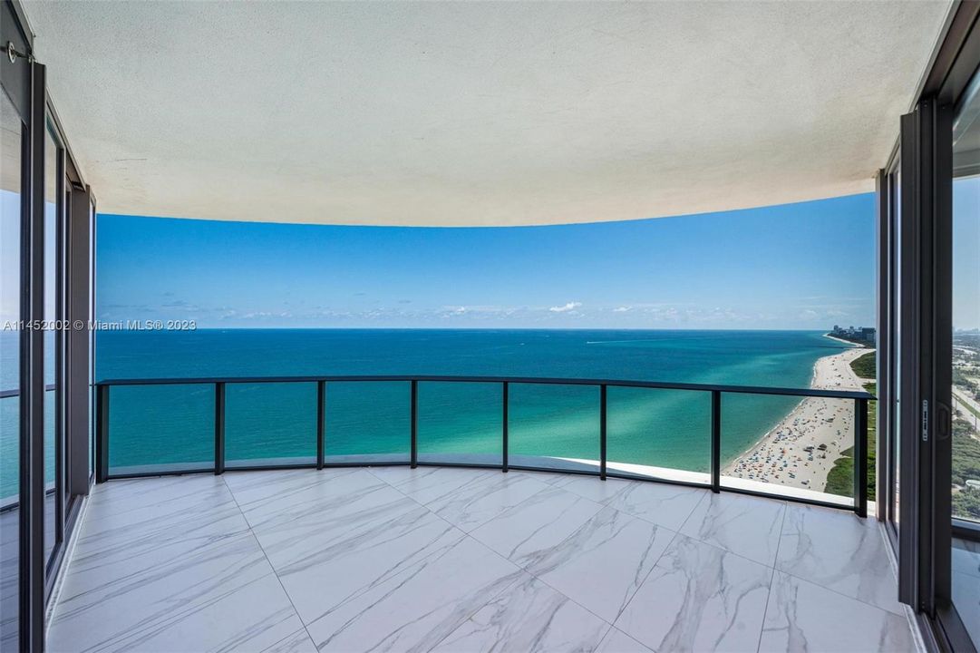 Recently Sold: $6,999,000 (4 beds, 5 baths, 3204 Square Feet)