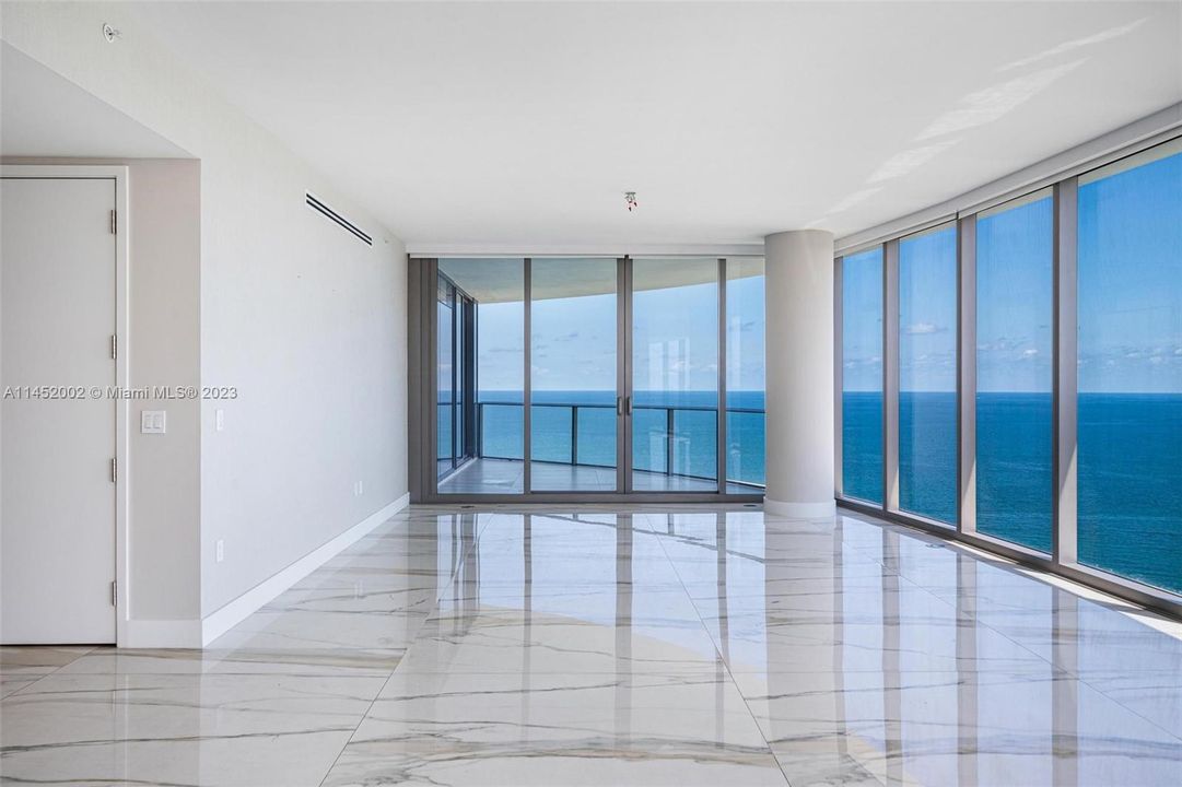 Recently Sold: $6,999,000 (4 beds, 5 baths, 3204 Square Feet)