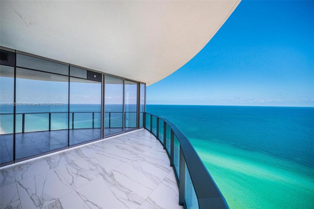 Recently Sold: $6,999,000 (4 beds, 5 baths, 3204 Square Feet)