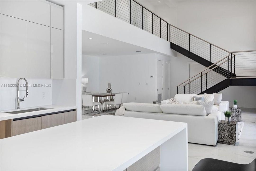 Недавно продано: $1,450,000 (4 спален, 3 ванн, 0 Квадратных фут)