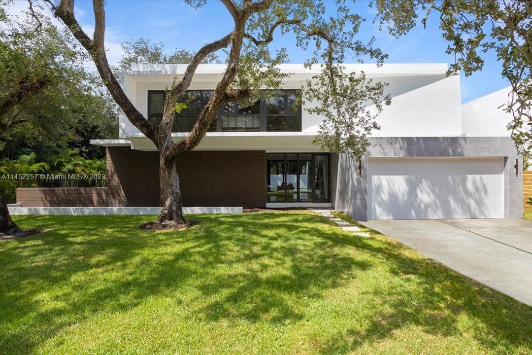 Недавно продано: $1,450,000 (4 спален, 3 ванн, 0 Квадратных фут)