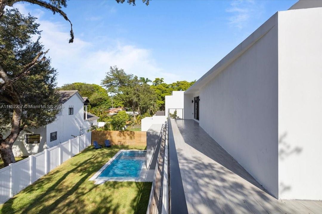 Недавно продано: $1,450,000 (4 спален, 3 ванн, 0 Квадратных фут)