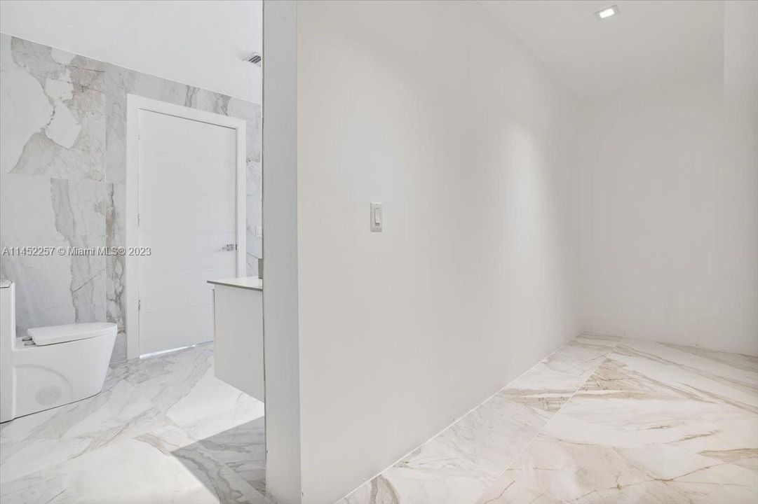 Недавно продано: $1,450,000 (4 спален, 3 ванн, 0 Квадратных фут)