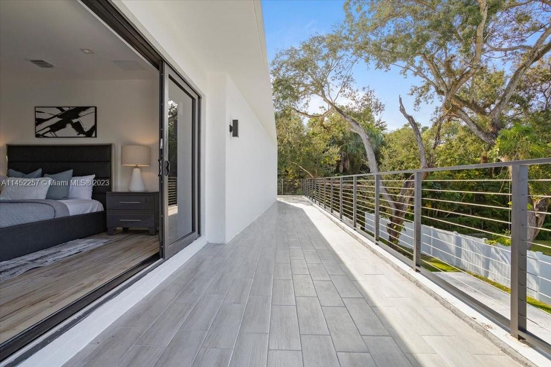 principal bedroom balcony