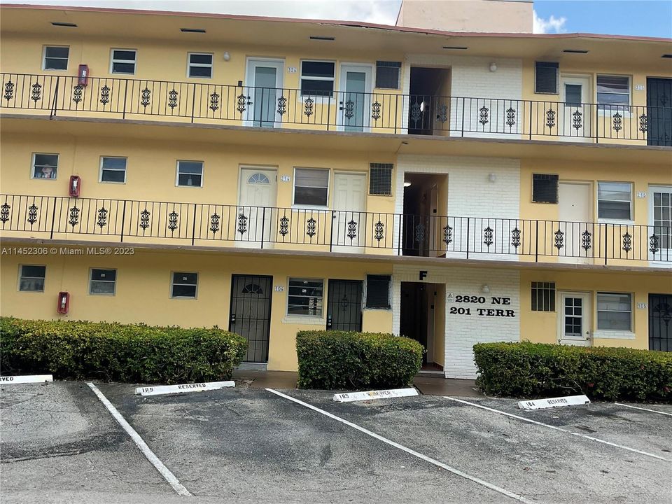 Recently Sold: $200,000 (1 beds, 1 baths, 0 Square Feet)