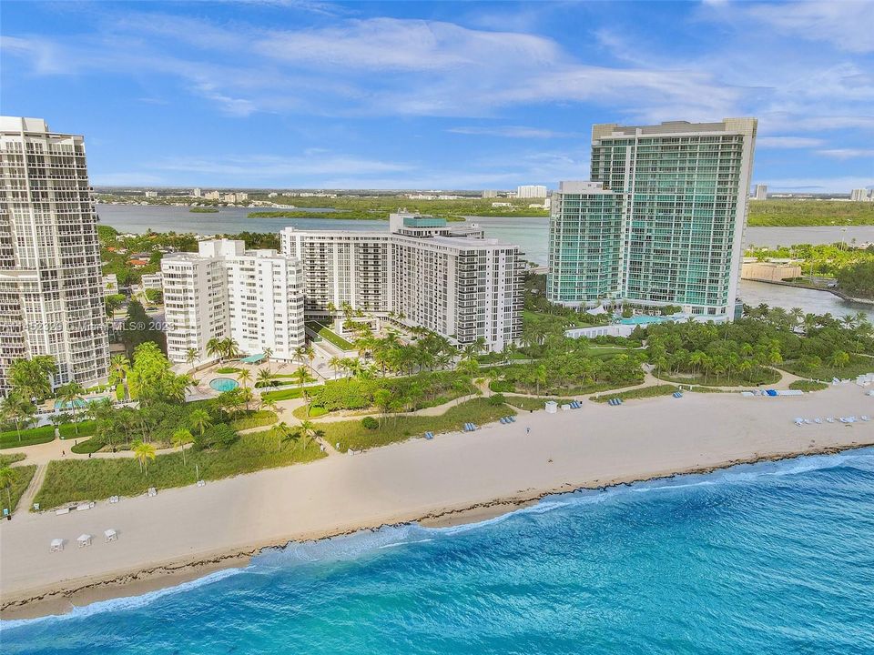 Recently Sold: $789,000 (1 beds, 1 baths, 896 Square Feet)