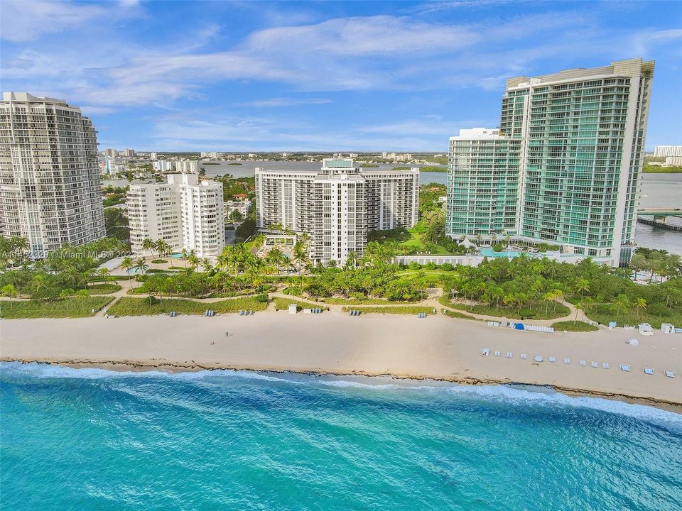 Recently Sold: $789,000 (1 beds, 1 baths, 896 Square Feet)