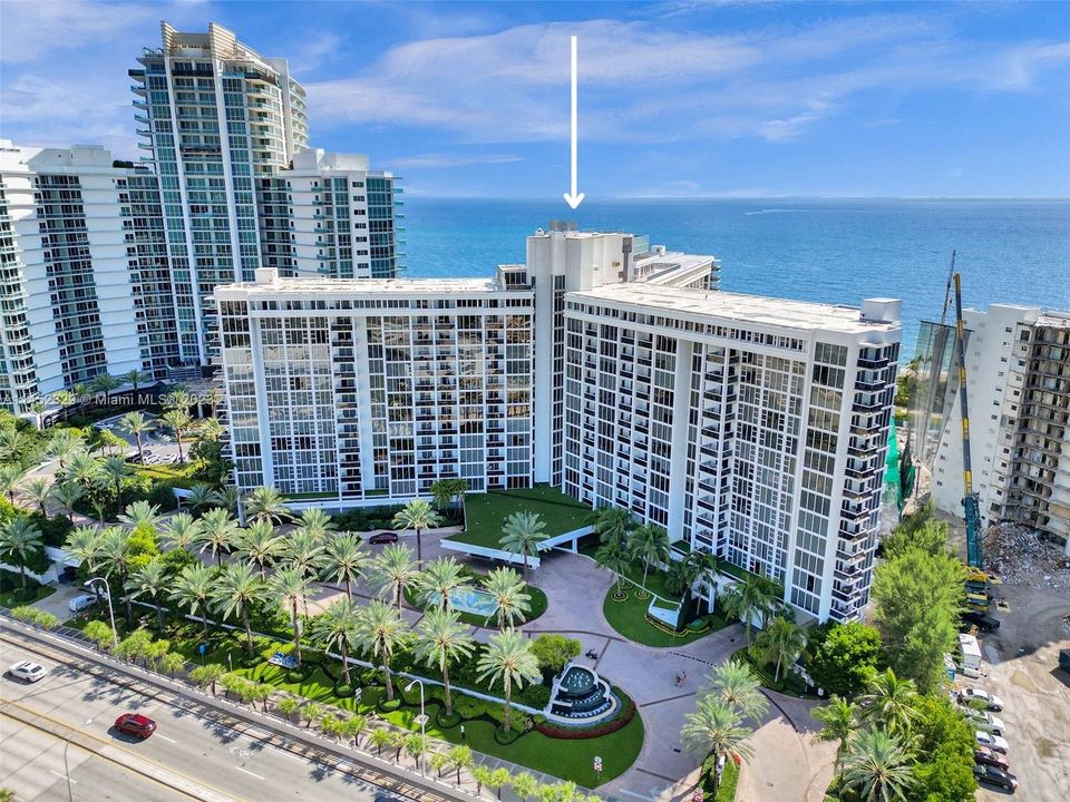 Recently Sold: $789,000 (1 beds, 1 baths, 896 Square Feet)