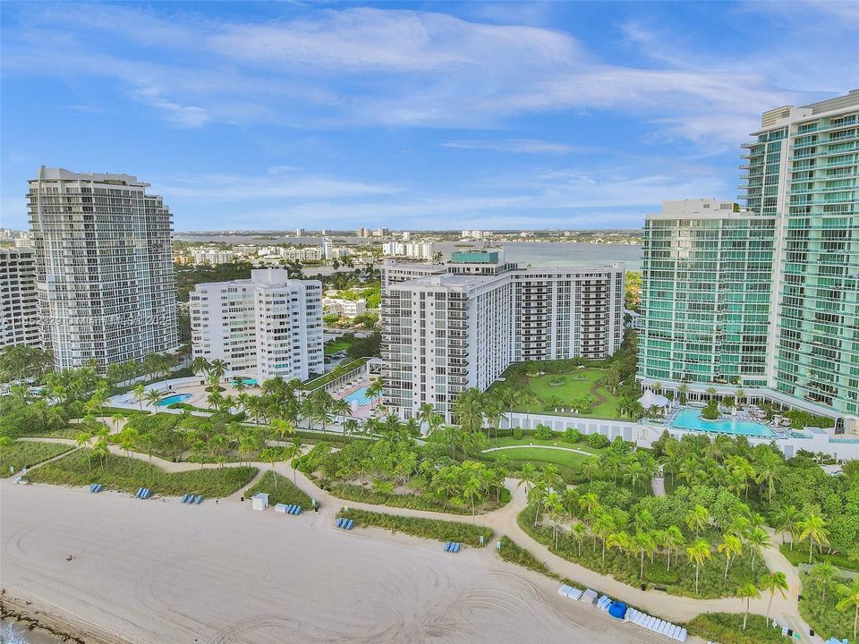 Recently Sold: $789,000 (1 beds, 1 baths, 896 Square Feet)