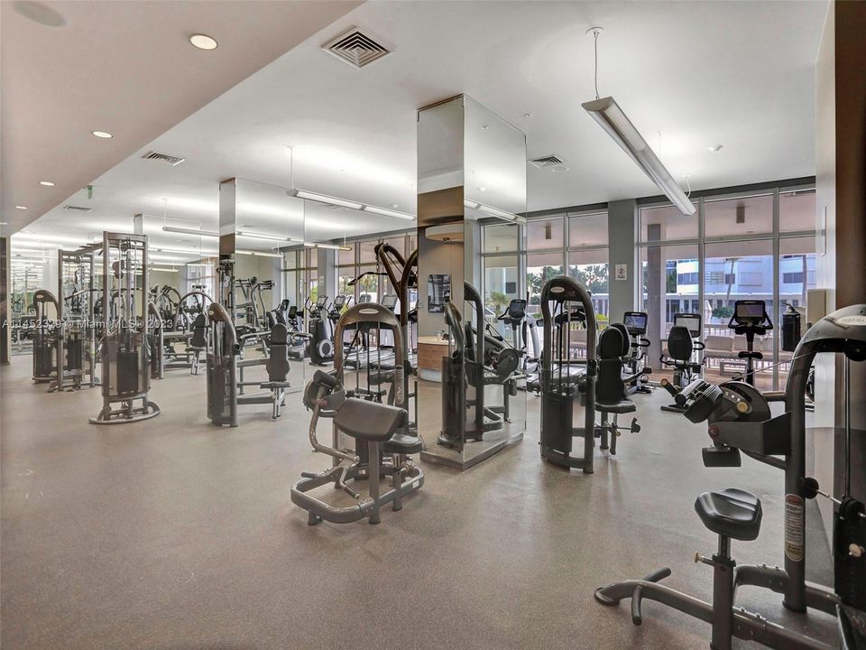 Recently Sold: $789,000 (1 beds, 1 baths, 896 Square Feet)