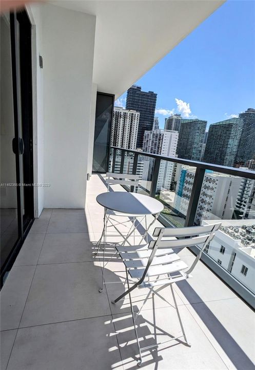 Vendido Recientemente: $579,000 (1 camas, 1 baños, 574 Pies cuadrados)