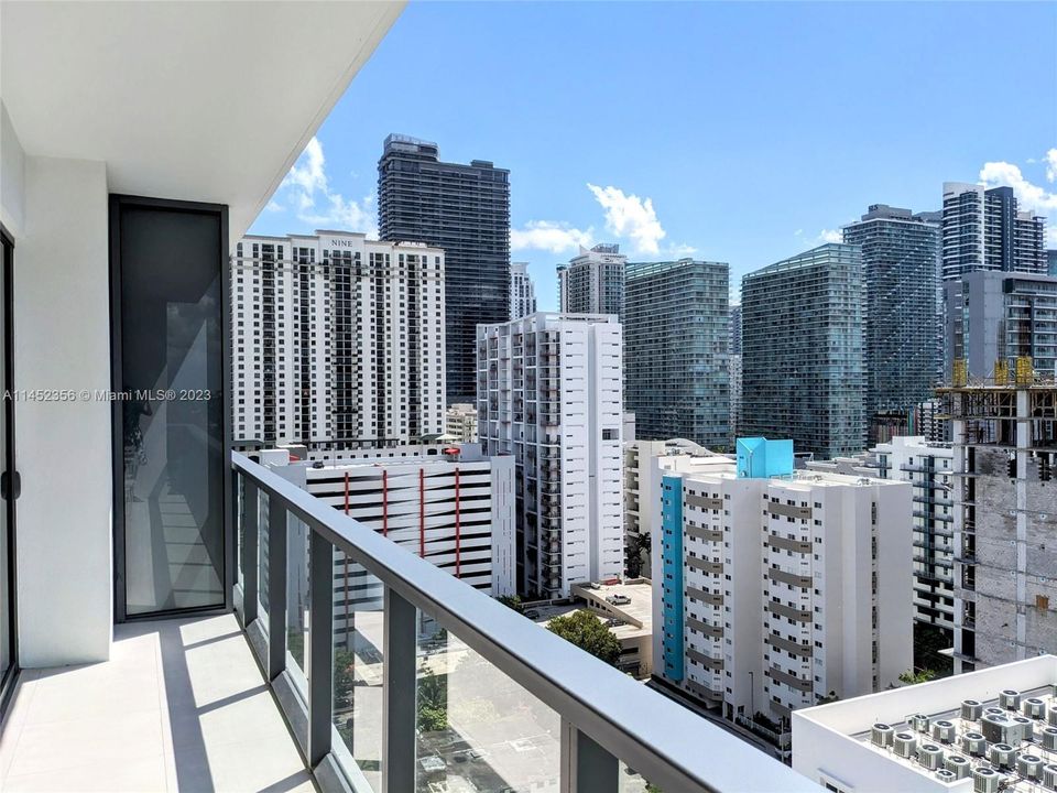 Vendido Recientemente: $579,000 (1 camas, 1 baños, 574 Pies cuadrados)