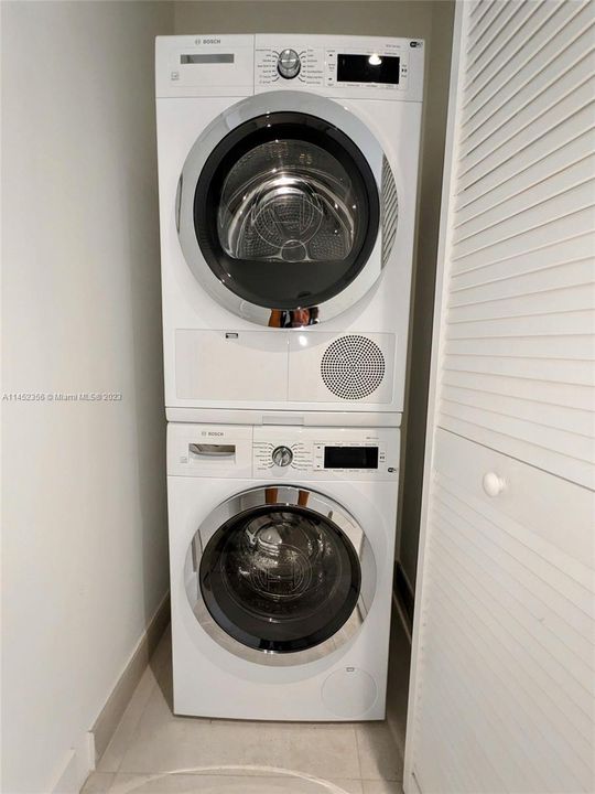 Vendido Recientemente: $579,000 (1 camas, 1 baños, 574 Pies cuadrados)