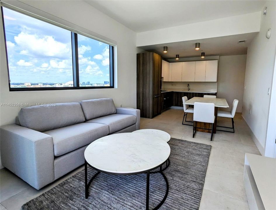 Vendido Recientemente: $579,000 (1 camas, 1 baños, 574 Pies cuadrados)