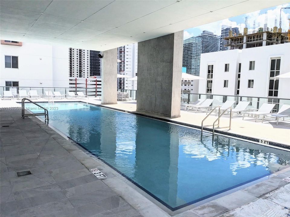 Vendido Recientemente: $579,000 (1 camas, 1 baños, 574 Pies cuadrados)