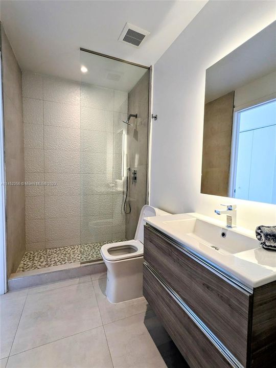 Vendido Recientemente: $579,000 (1 camas, 1 baños, 574 Pies cuadrados)