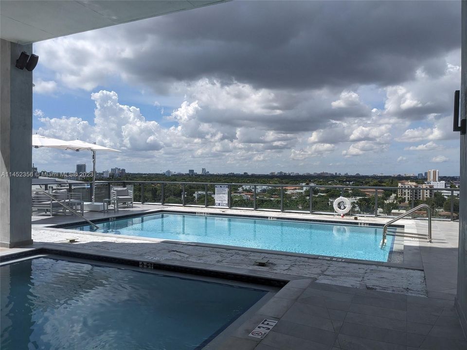 Vendido Recientemente: $579,000 (1 camas, 1 baños, 574 Pies cuadrados)