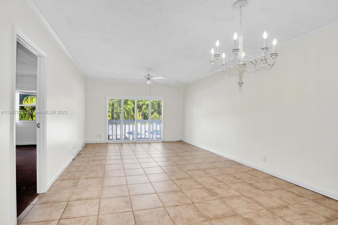 Recently Sold: $399,000 (1 beds, 1 baths, 808 Square Feet)