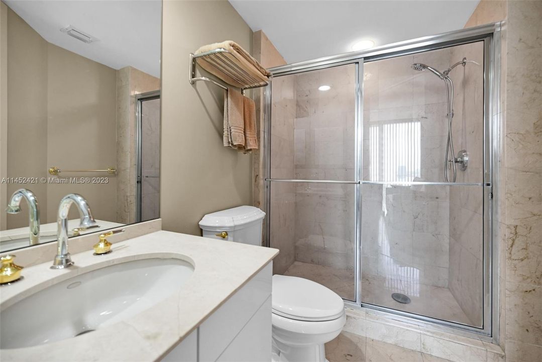 Vendido Recientemente: $2,300,000 (3 camas, 4 baños, 1930 Pies cuadrados)