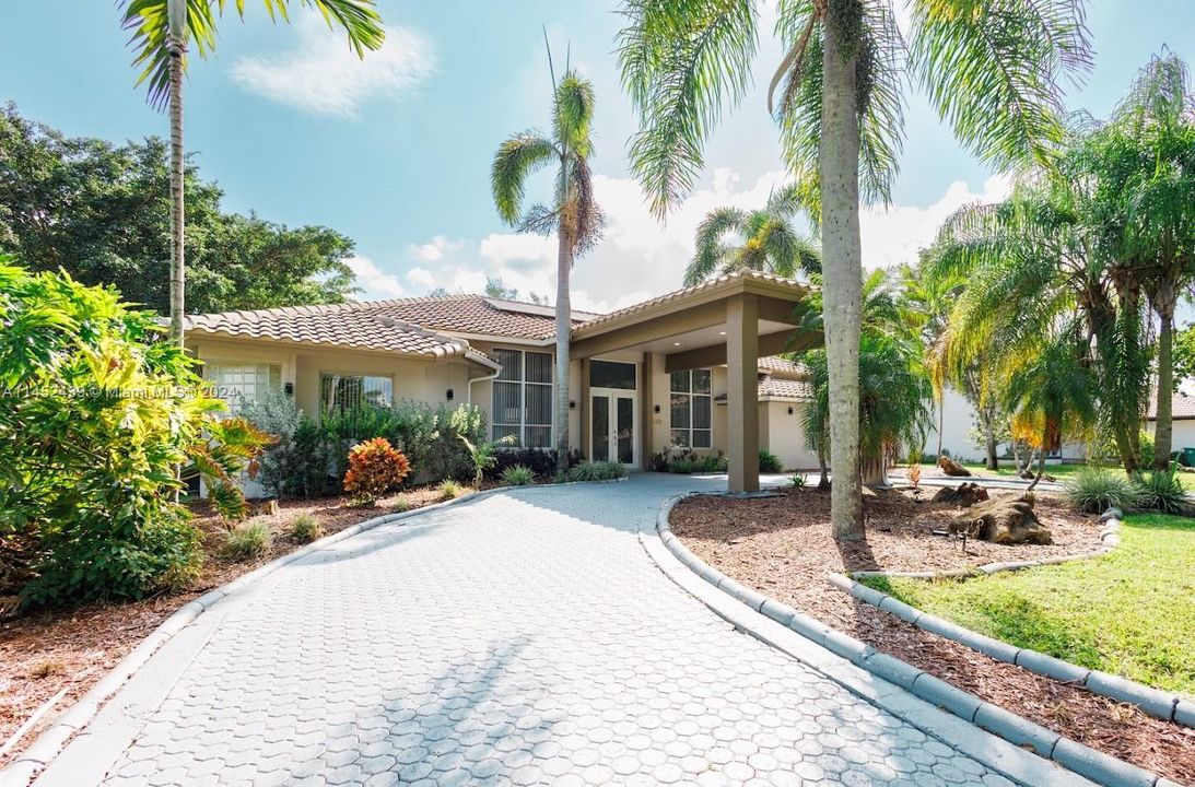 Recently Sold: $1,270,000 (4 beds, 4 baths, 2946 Square Feet)