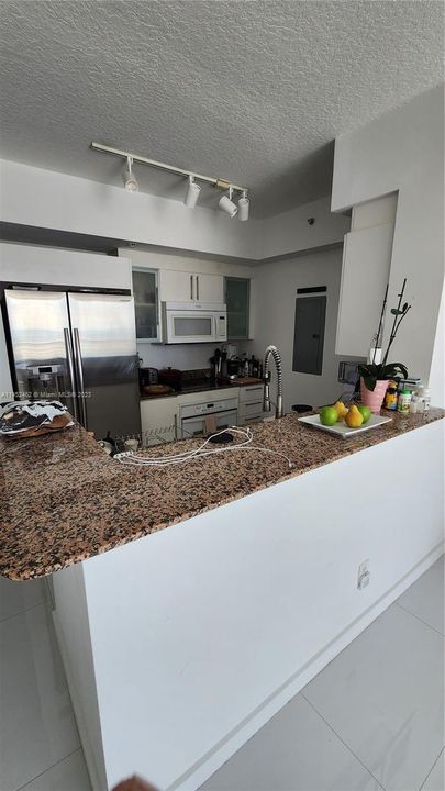 Recently Sold: $497,000 (1 beds, 1 baths, 868 Square Feet)