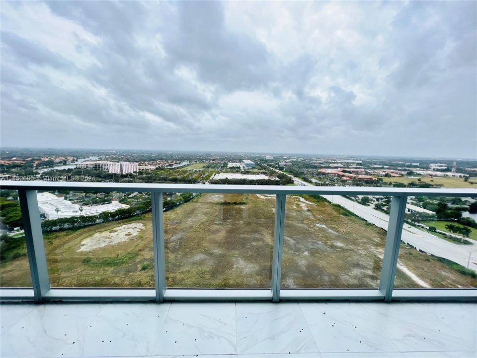 Recently Rented: $3,450 (2 beds, 2 baths, 1136 Square Feet)