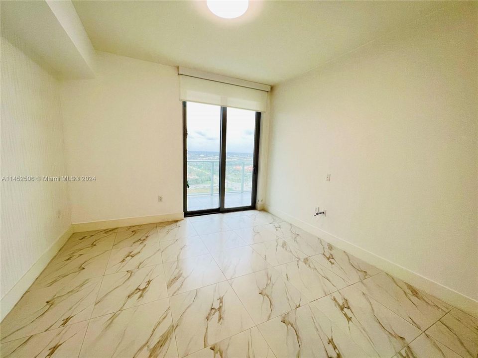 Recently Rented: $3,450 (2 beds, 2 baths, 1136 Square Feet)