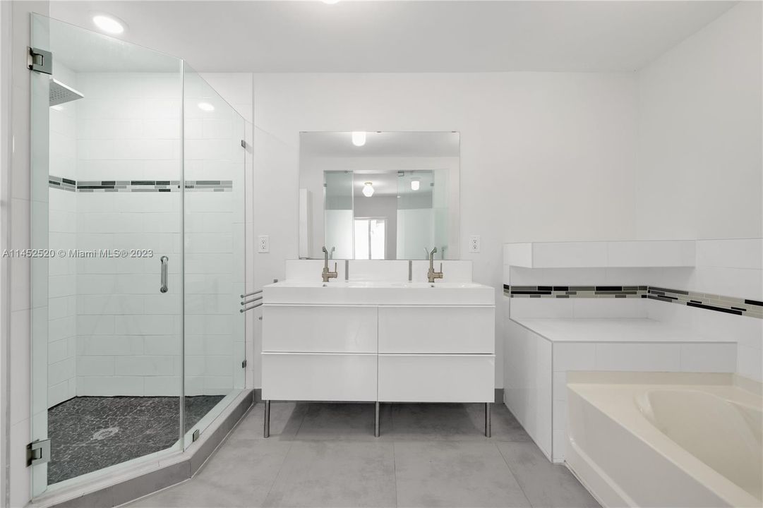 For Rent: $6,700 (3 beds, 2 baths, 2160 Square Feet)