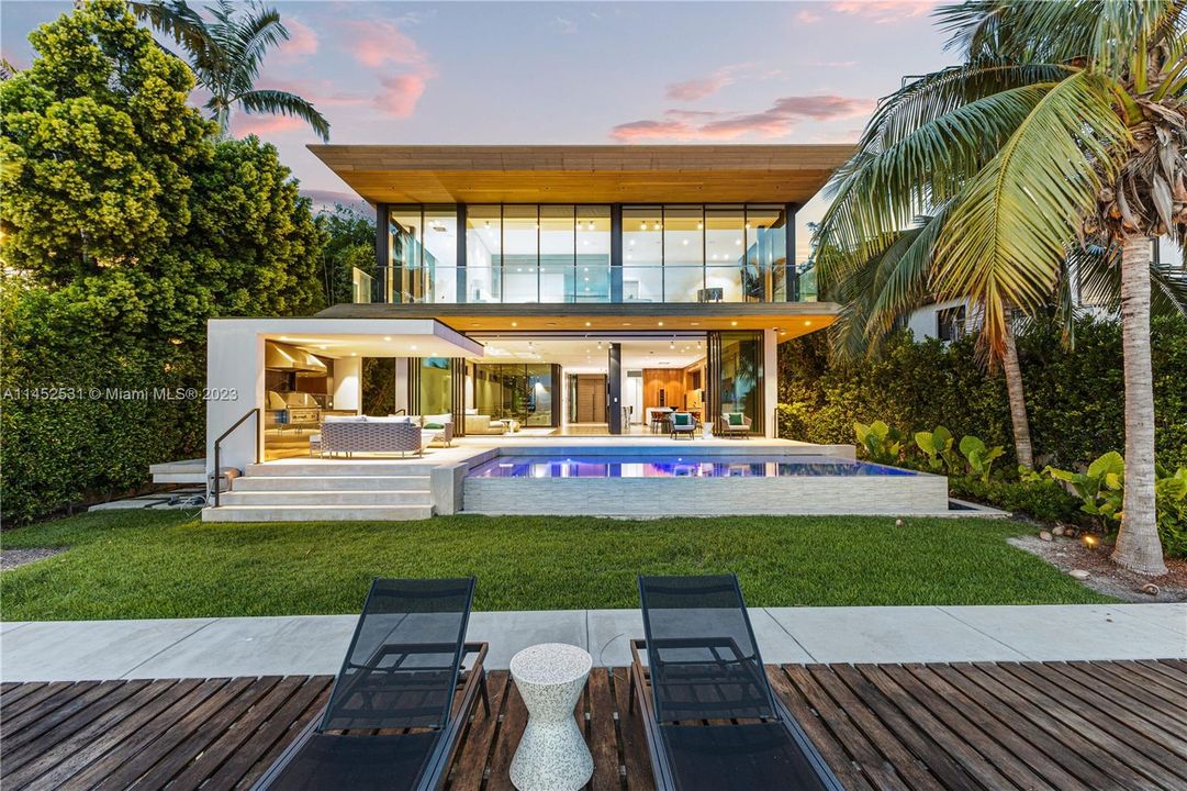 En Venta: $26,500,000 (5 camas, 4 baños, 5020 Pies cuadrados)