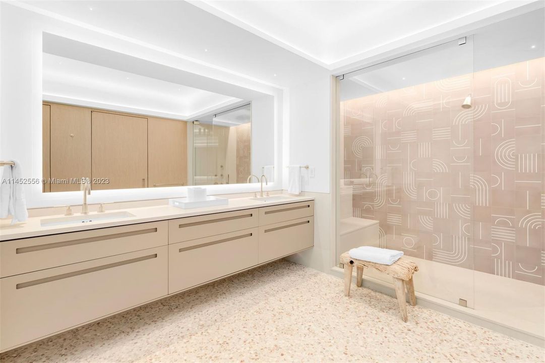 Vendido Recientemente: $1,895,000 (1 camas, 1 baños, 1314 Pies cuadrados)