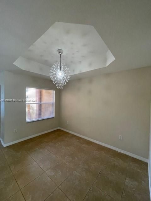 For Rent: $2,600 (2 beds, 2 baths, 1379 Square Feet)