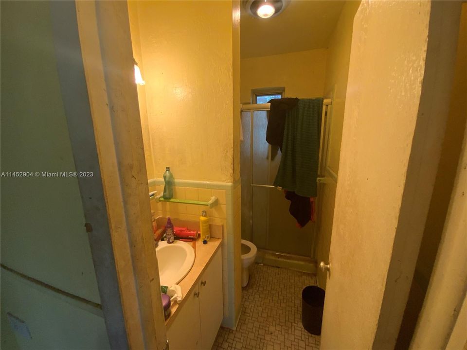 Недавно продано: $449,900 (3 спален, 2 ванн, 2036 Квадратных фут)