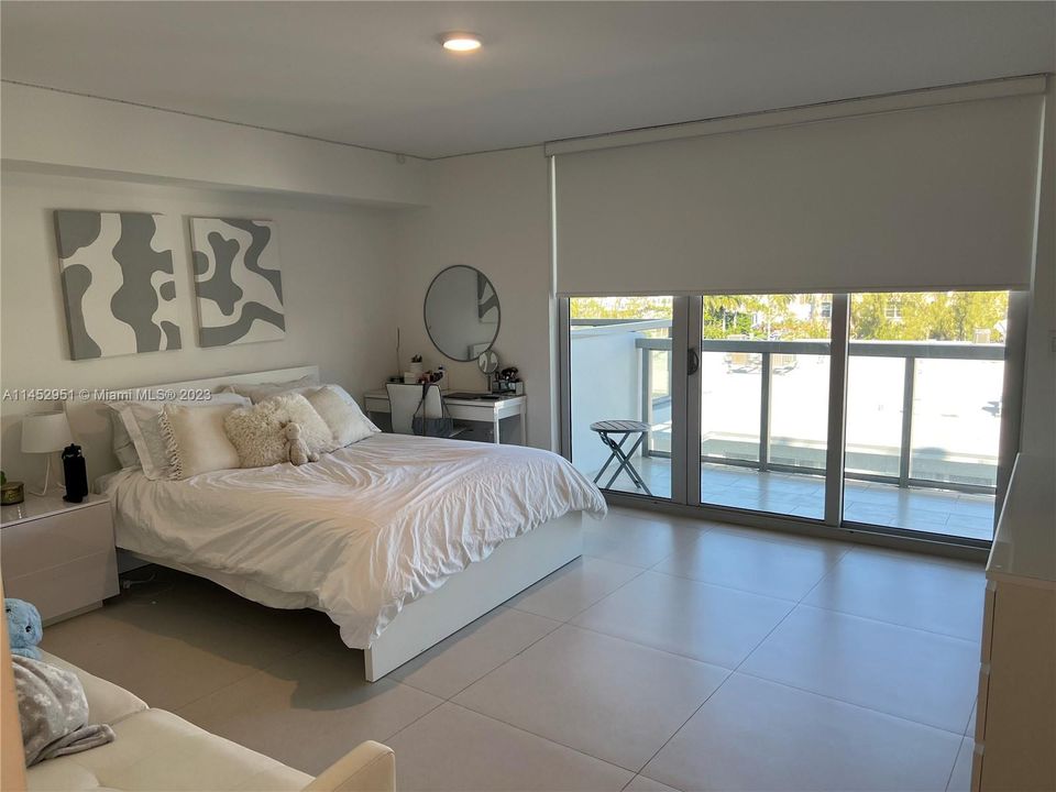 Недавно продано: $1,575,000 (2 спален, 3 ванн, 1958 Квадратных фут)