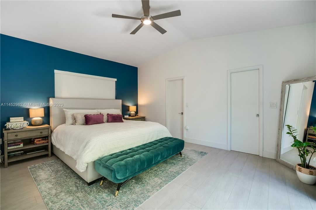 Recently Rented: $8,500 (3 beds, 2 baths, 2086 Square Feet)