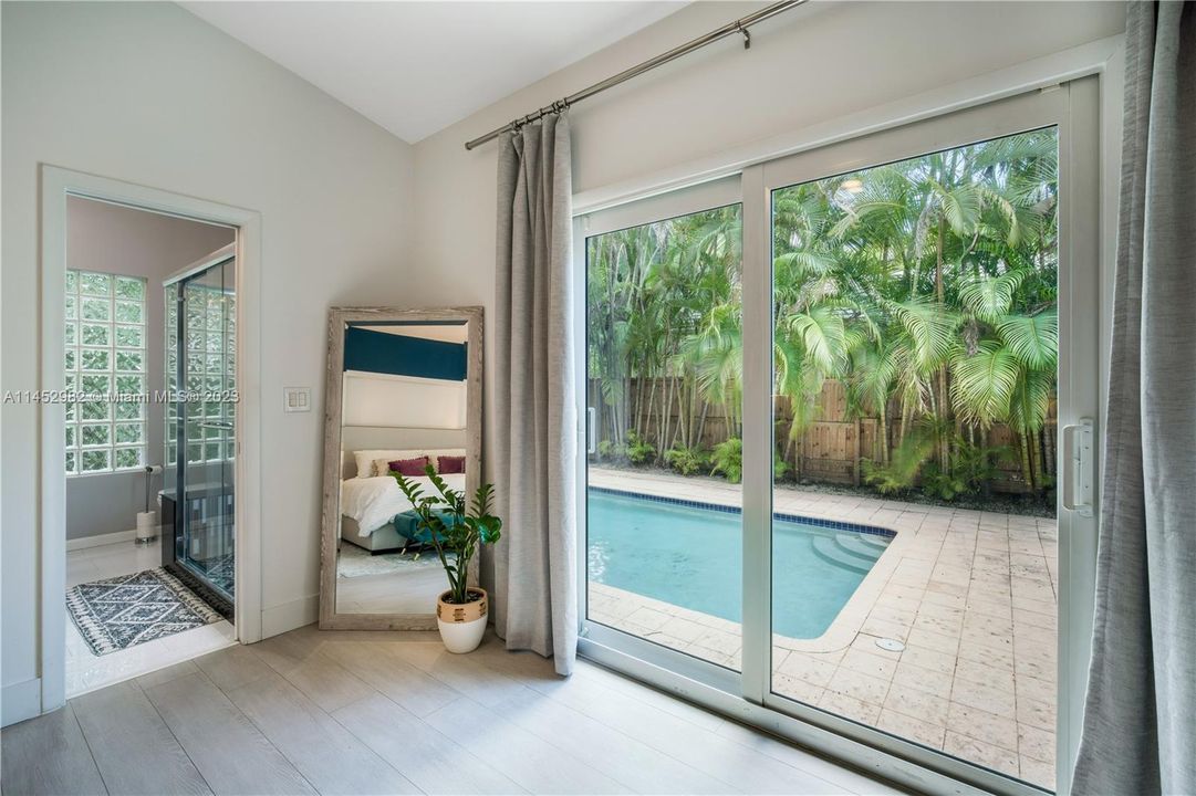 Recently Rented: $8,500 (3 beds, 2 baths, 2086 Square Feet)