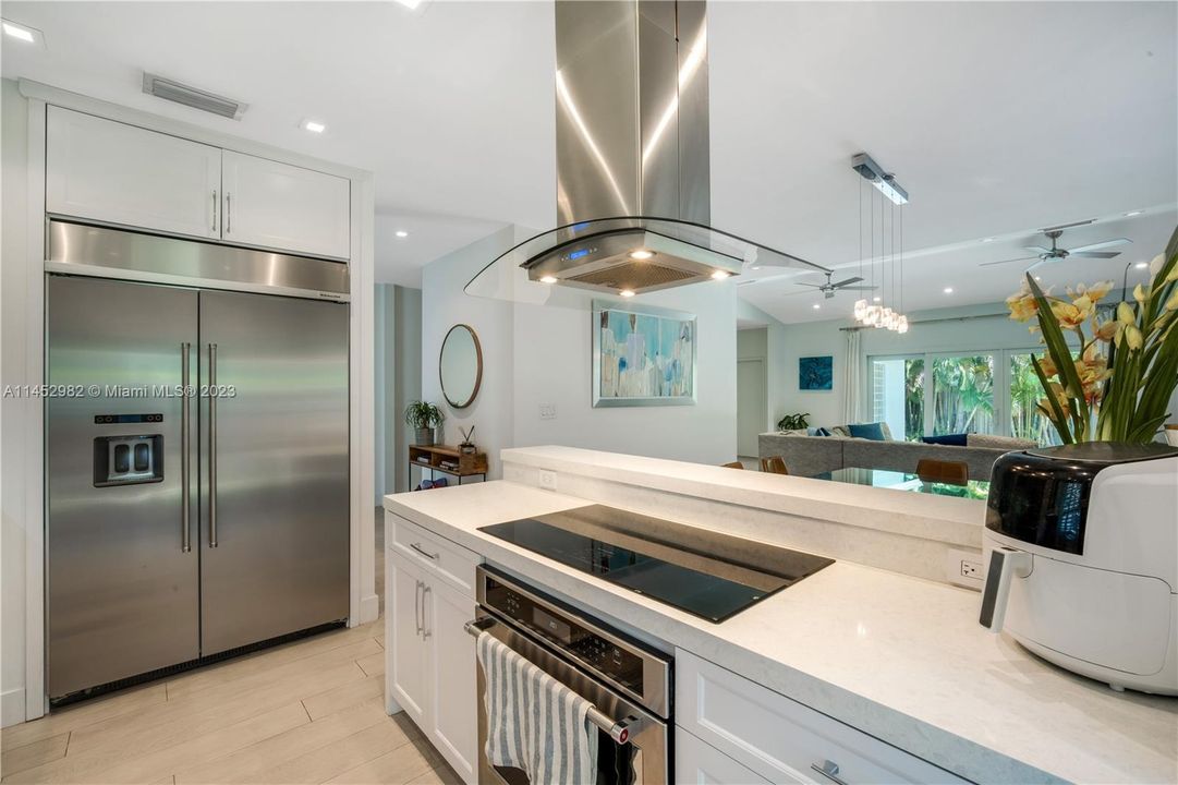 Recently Rented: $8,500 (3 beds, 2 baths, 2086 Square Feet)